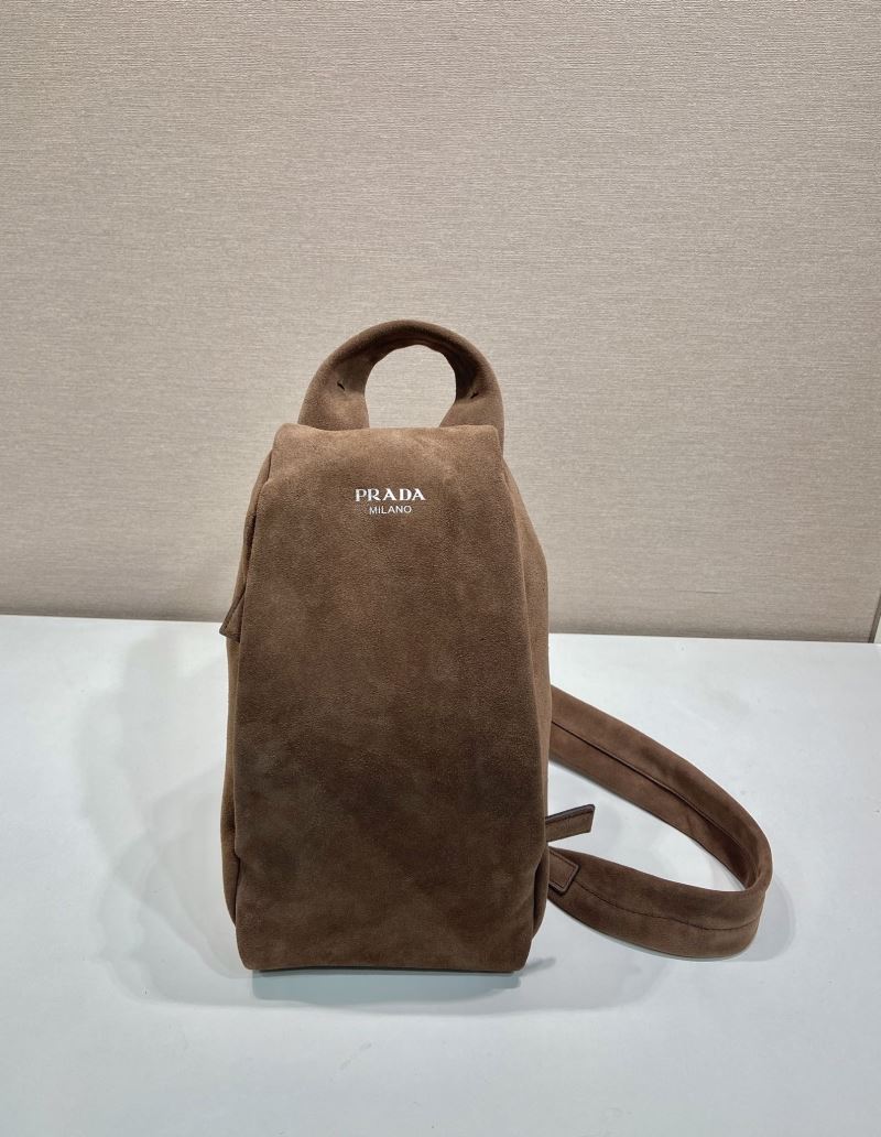 Pra*a waist chest packs